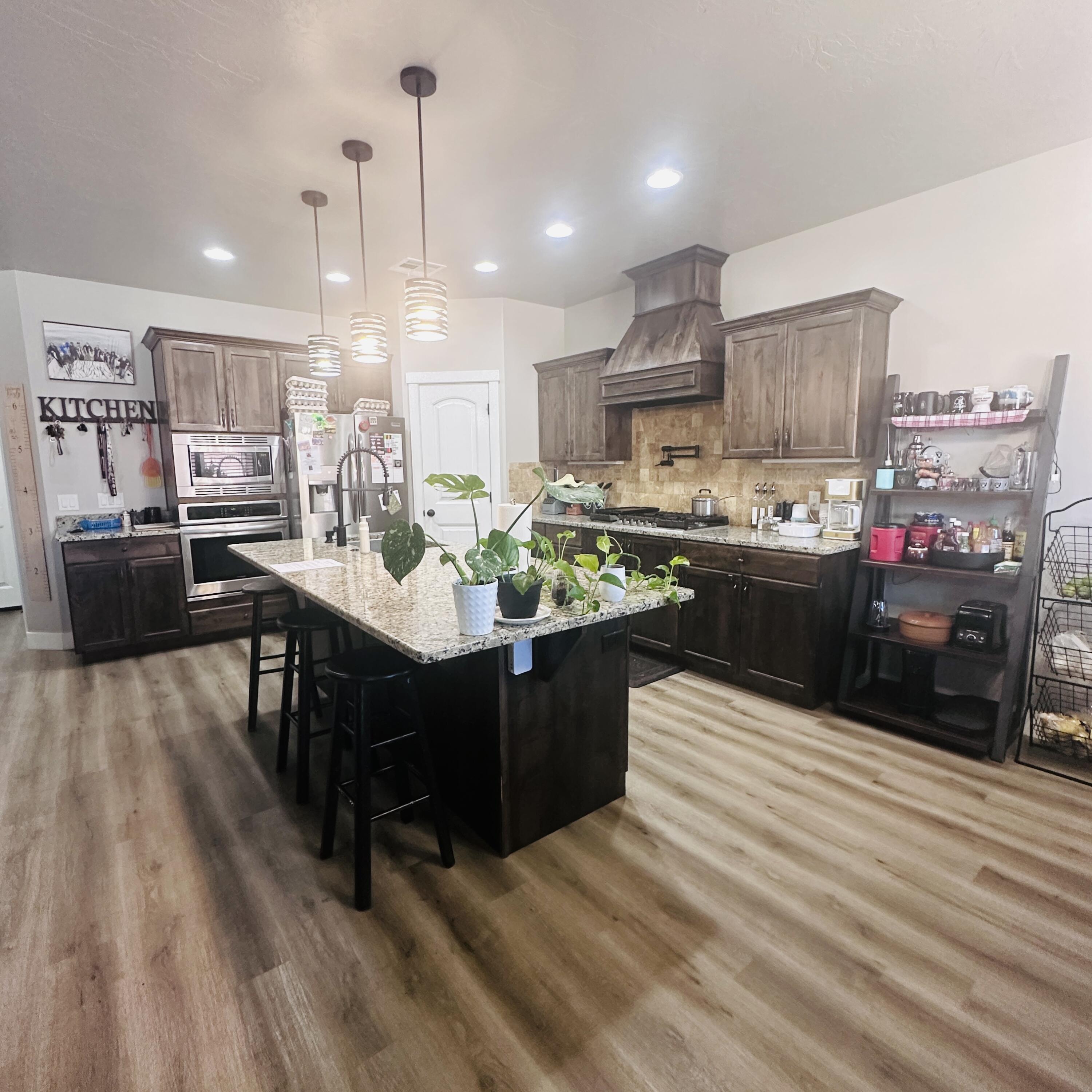 SAGE CANYON - Residential