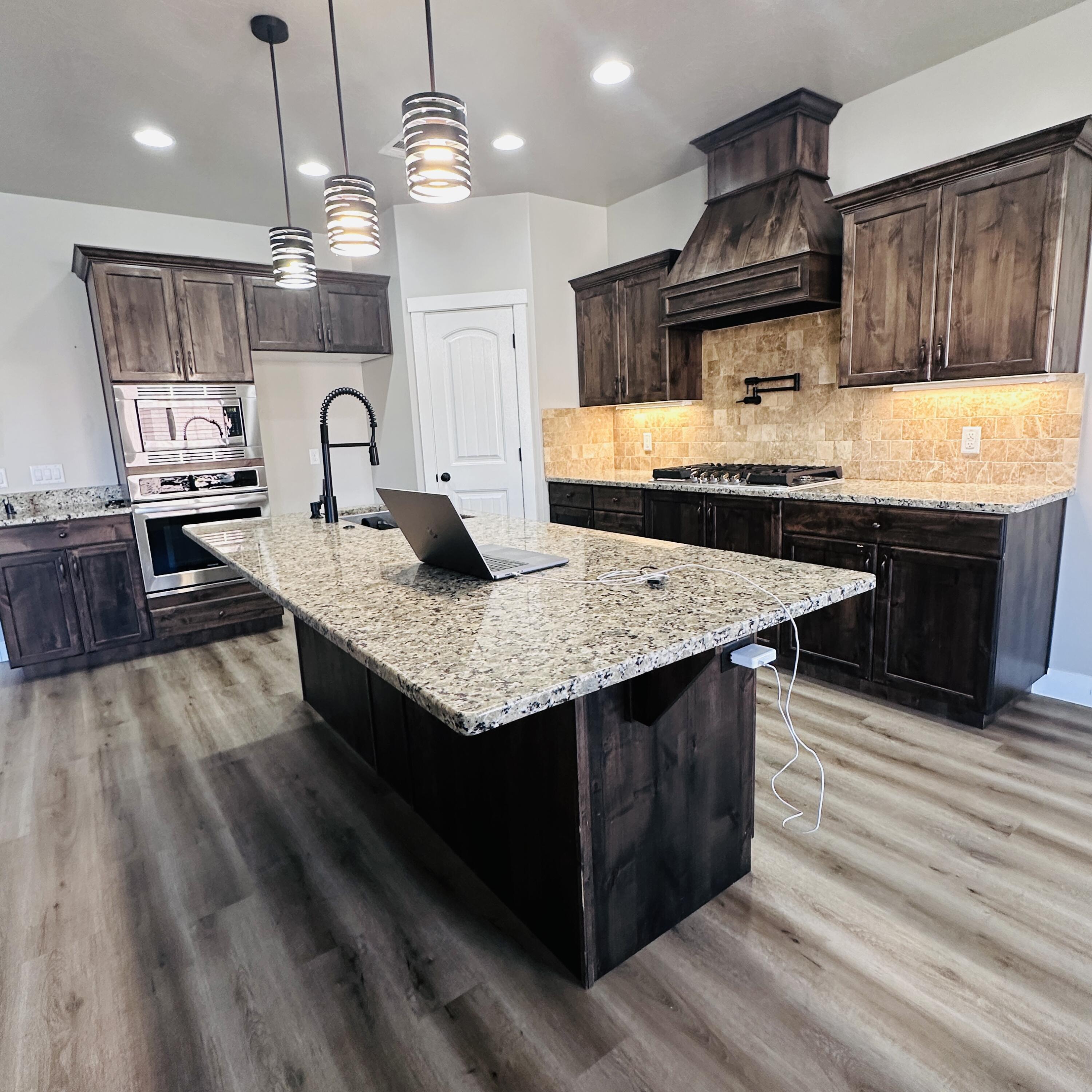 SAGE CANYON - Residential