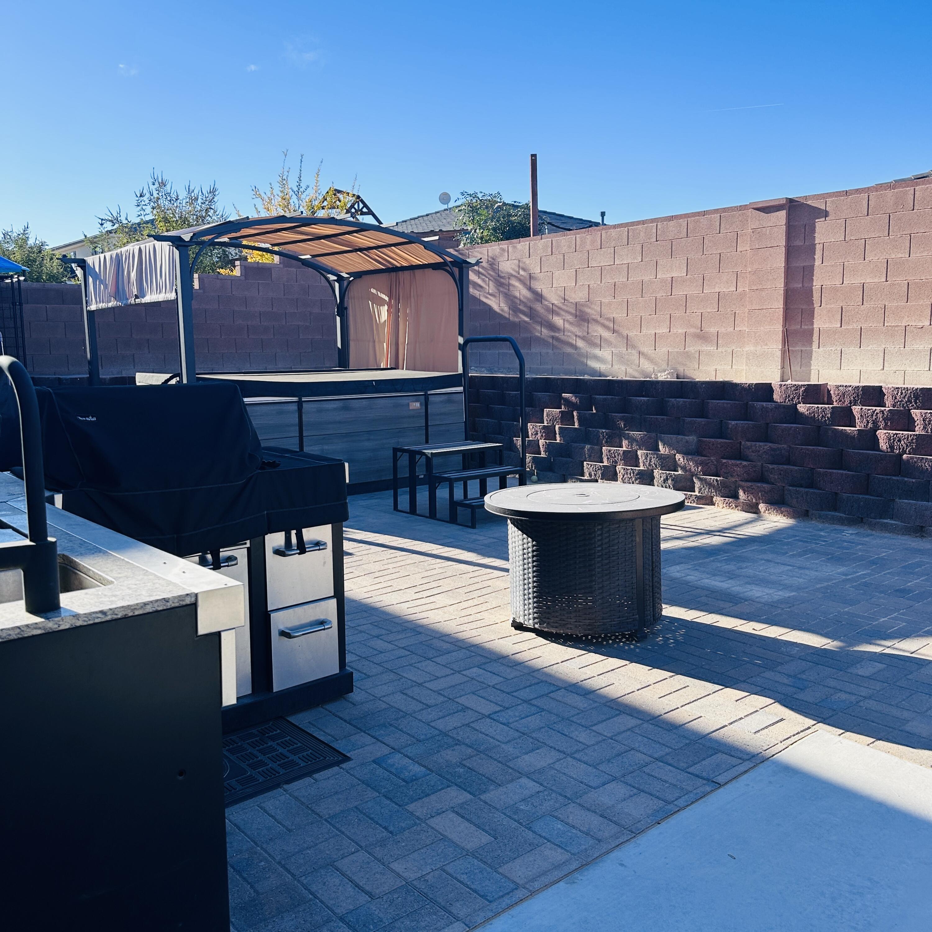 SAGE CANYON - Residential