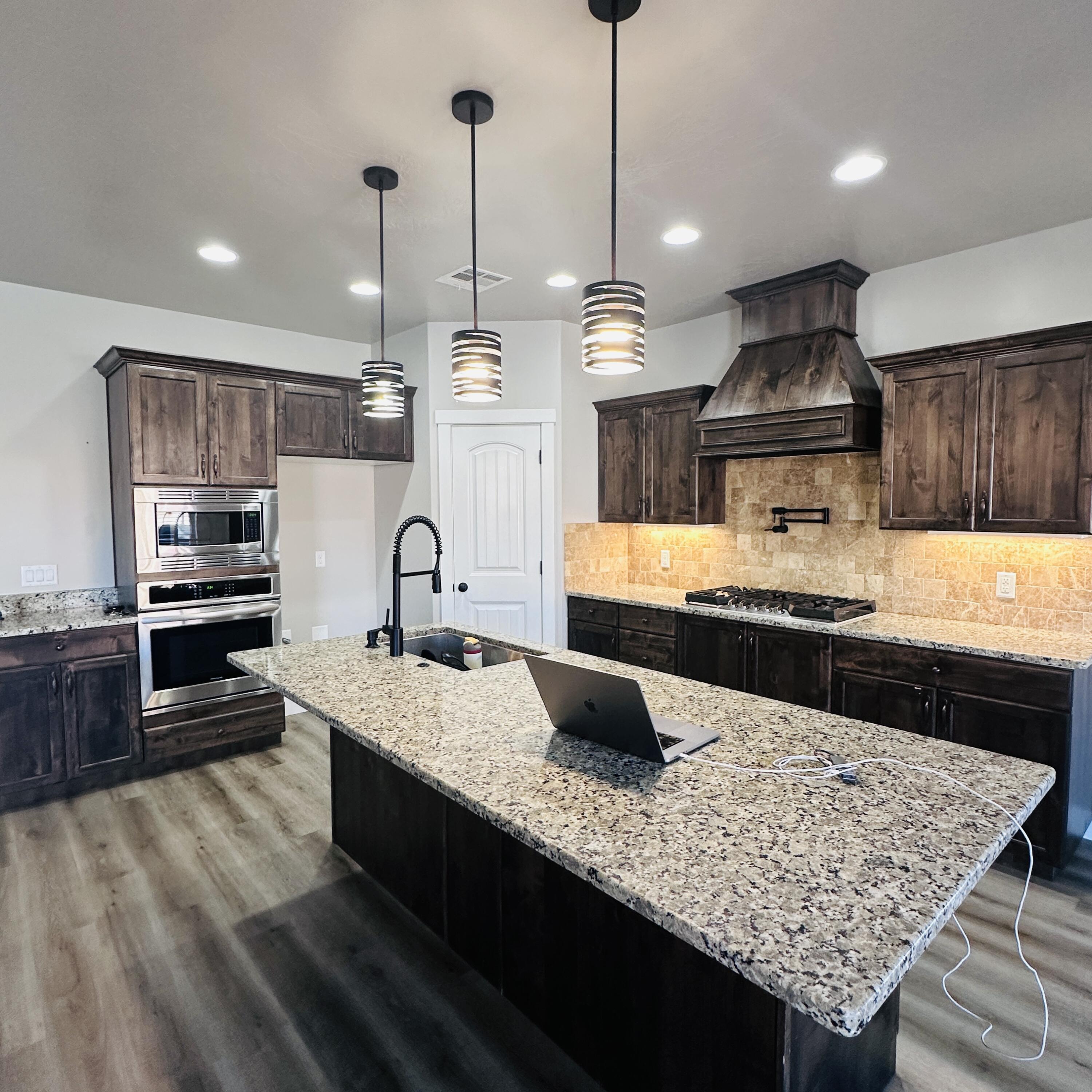 SAGE CANYON - Residential