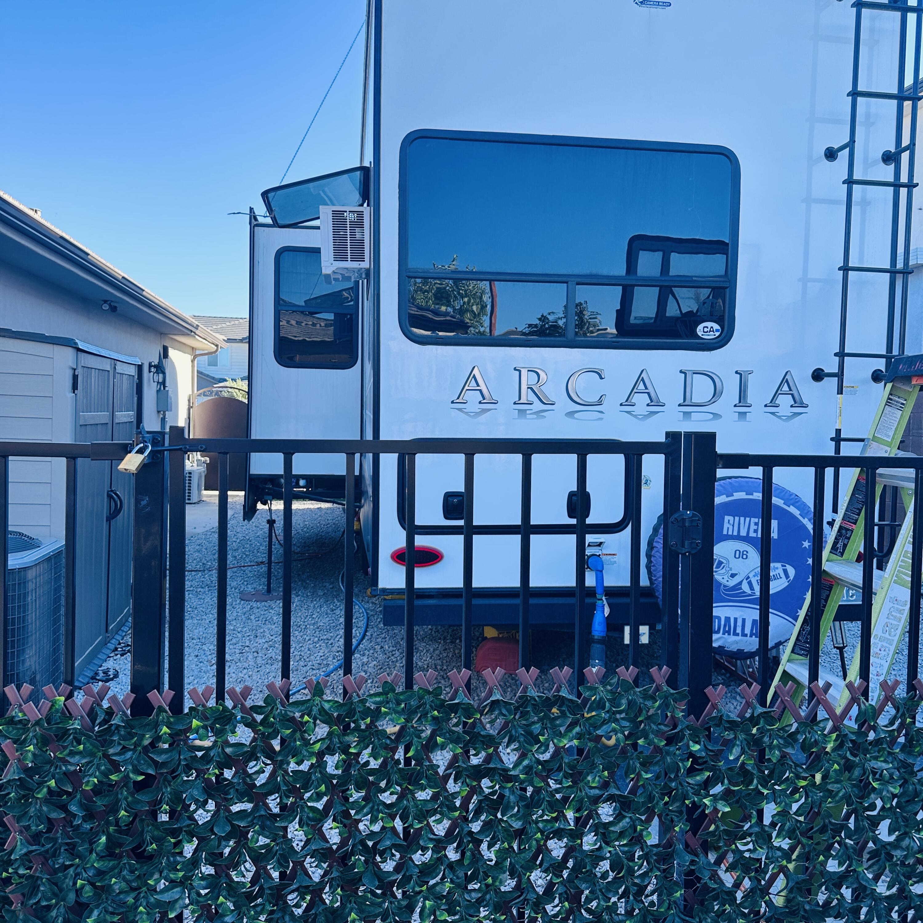 SAGE CANYON - Residential