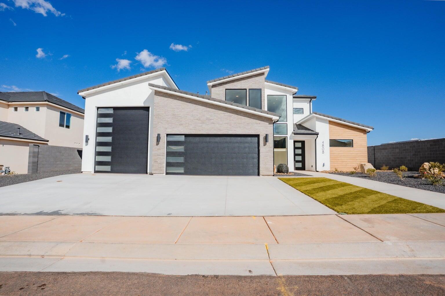 SAND HOLLOW VILLAGE - Residential