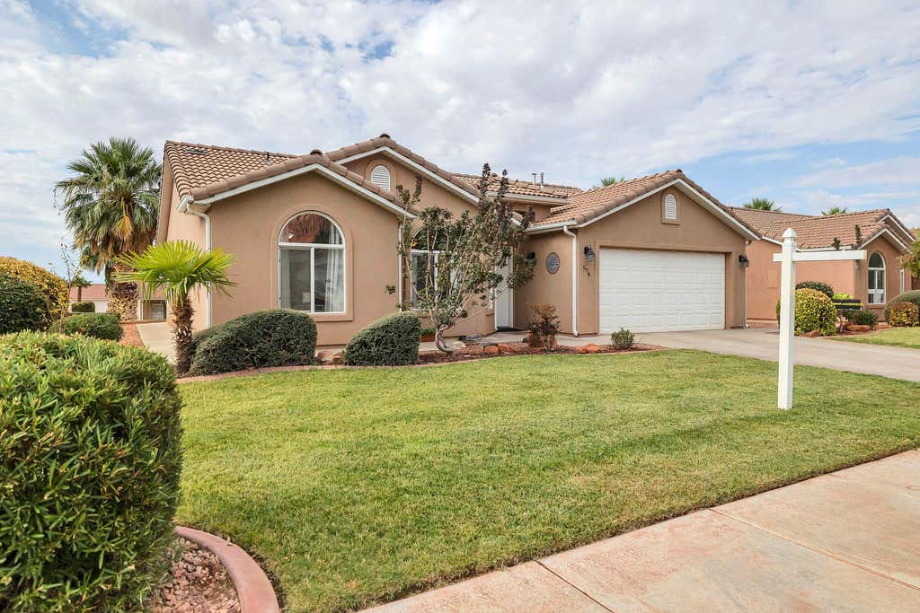 Photo of 574 E 400 S, Ivins, UT 84738 (MLS # 22-238013)