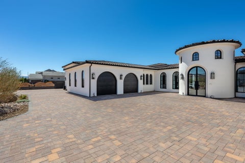 Tiny photo for 2844 S 240 W, Washington, UT 84780 (MLS # 26-276040)