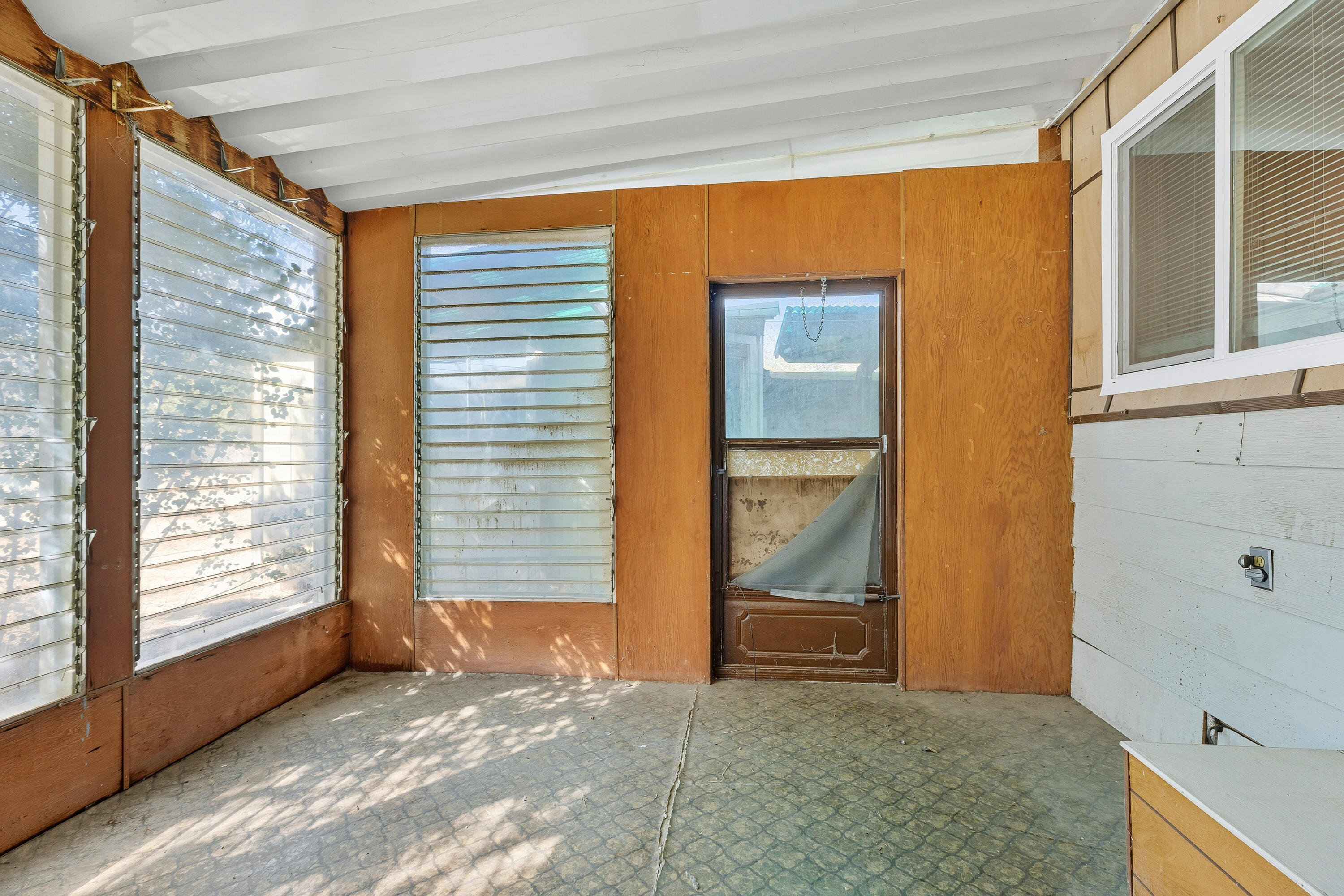 ORAL D & MINNIE E STOWELL - Residential