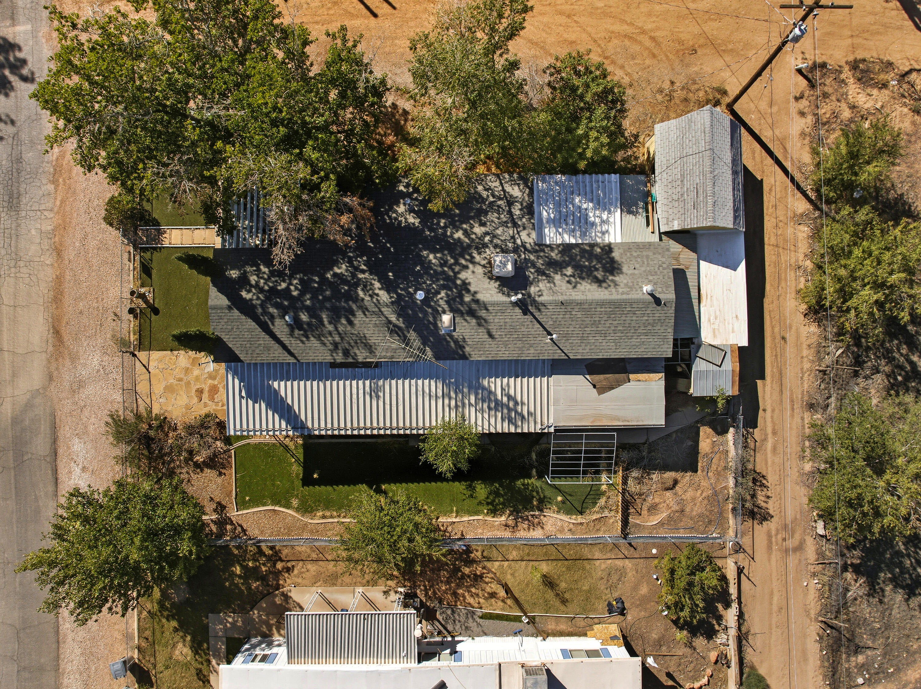 ORAL D & MINNIE E STOWELL - Residential