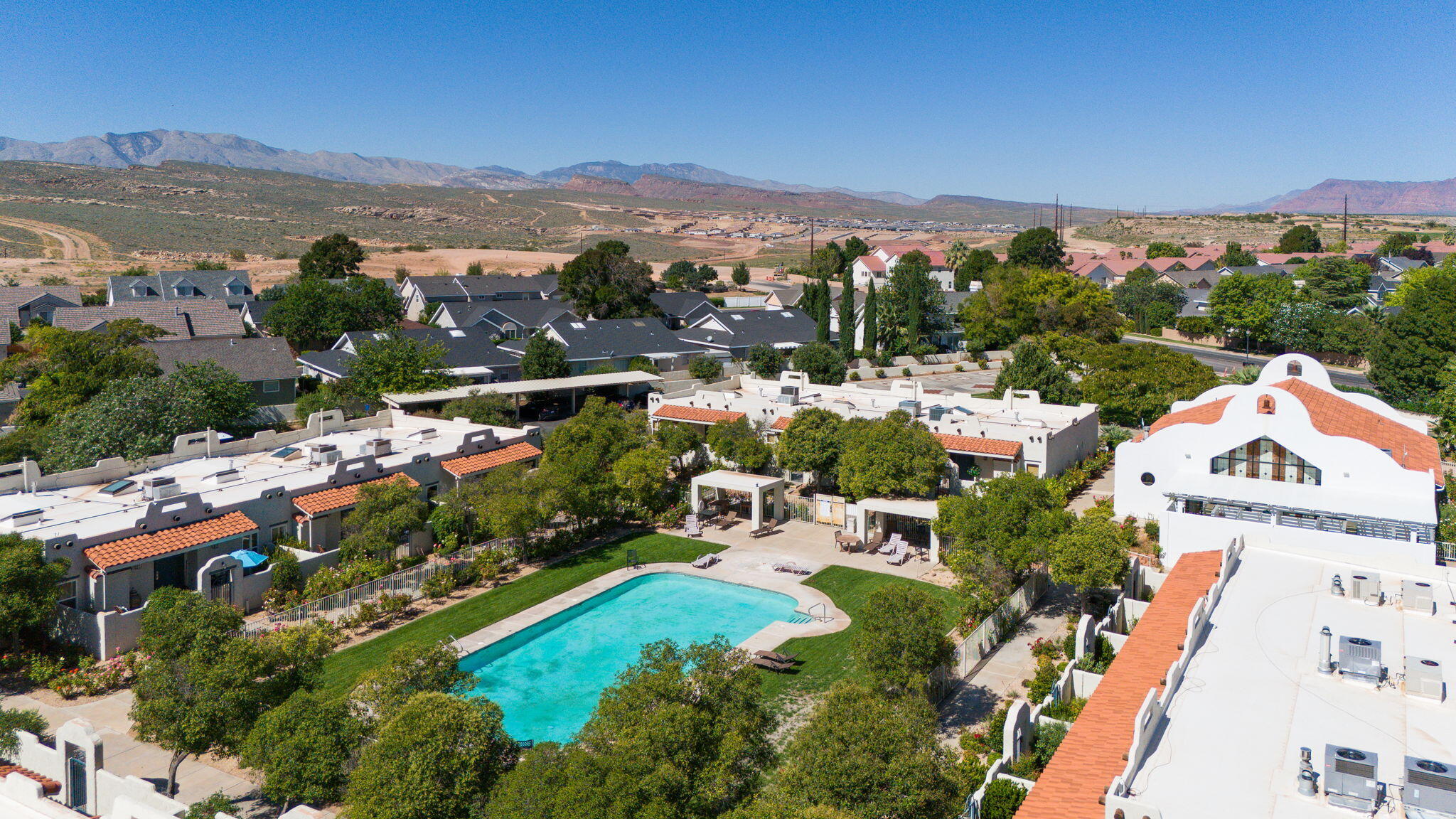 AMIRA AT GREEN VALLEY - Residential