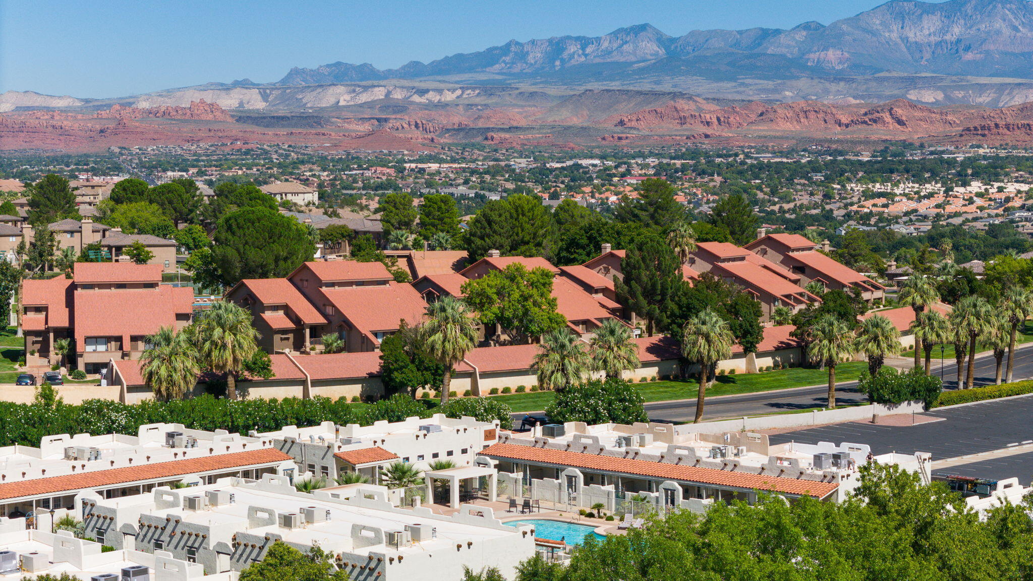 AMIRA AT GREEN VALLEY - Residential