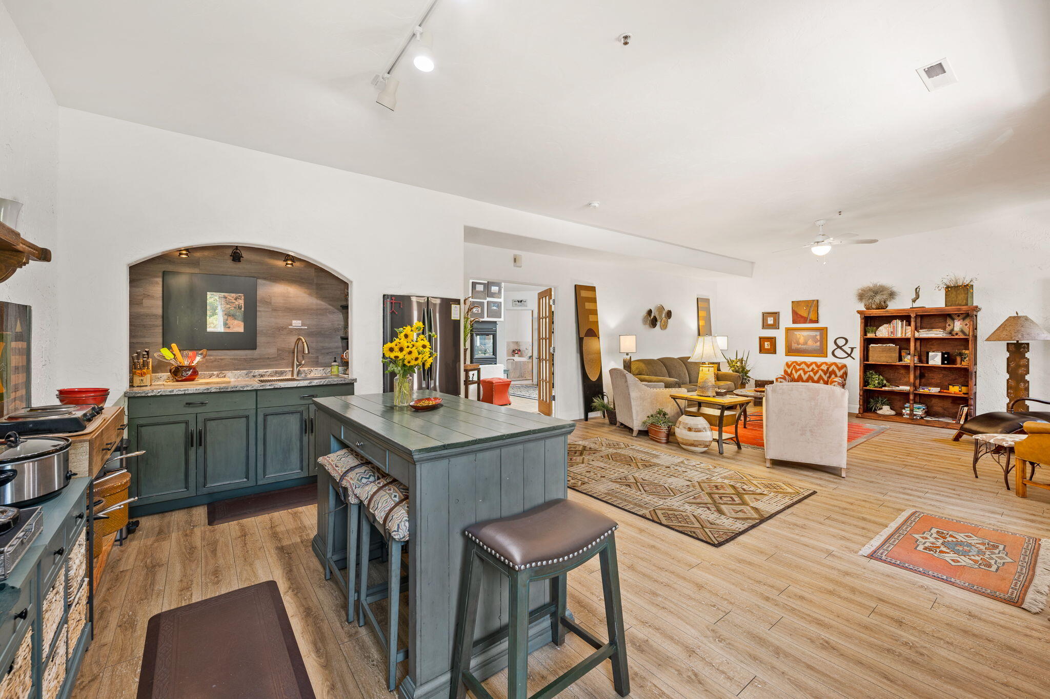 AMIRA AT GREEN VALLEY - Residential