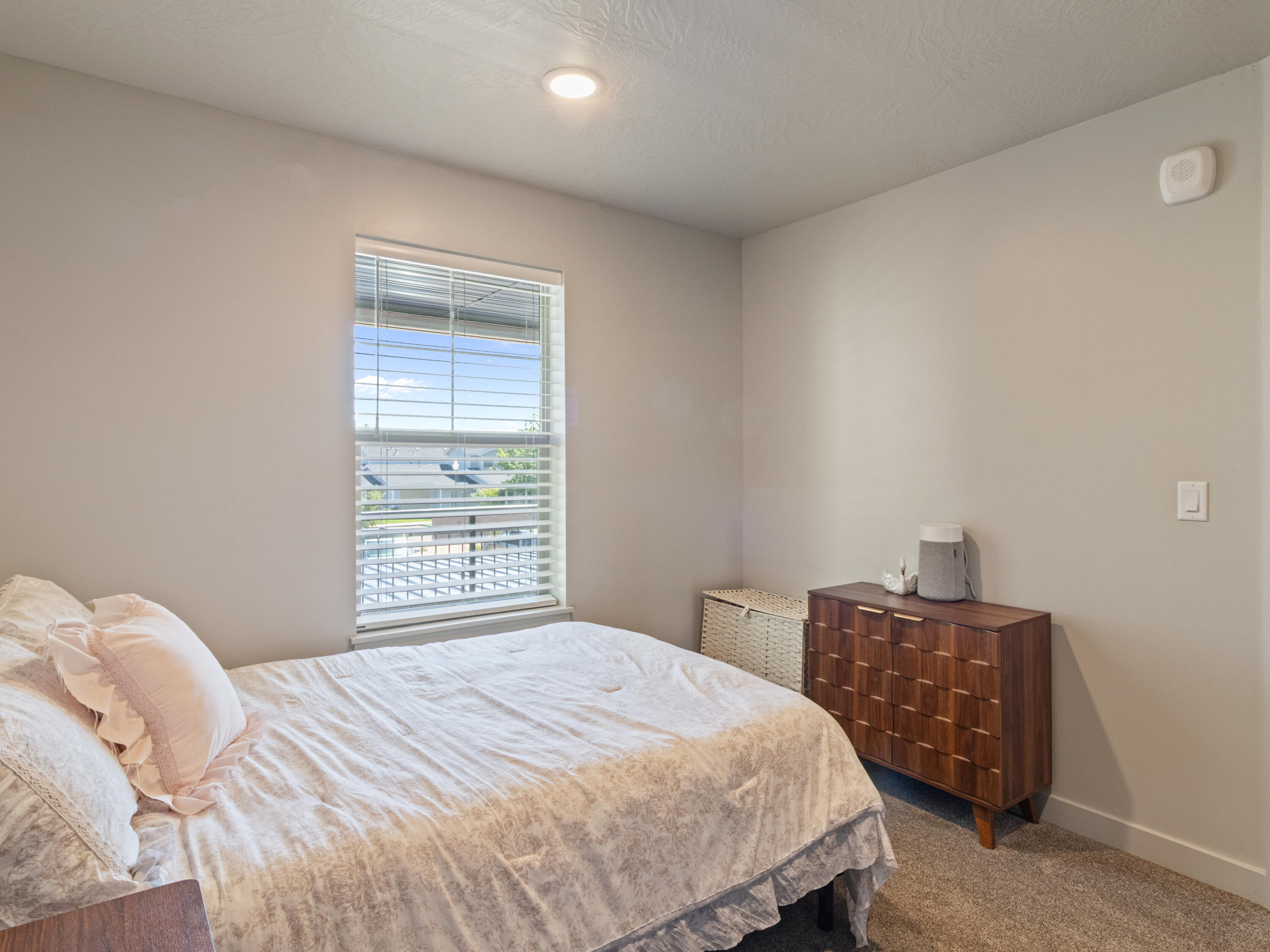 LONE ROCK CONDOS - Residential