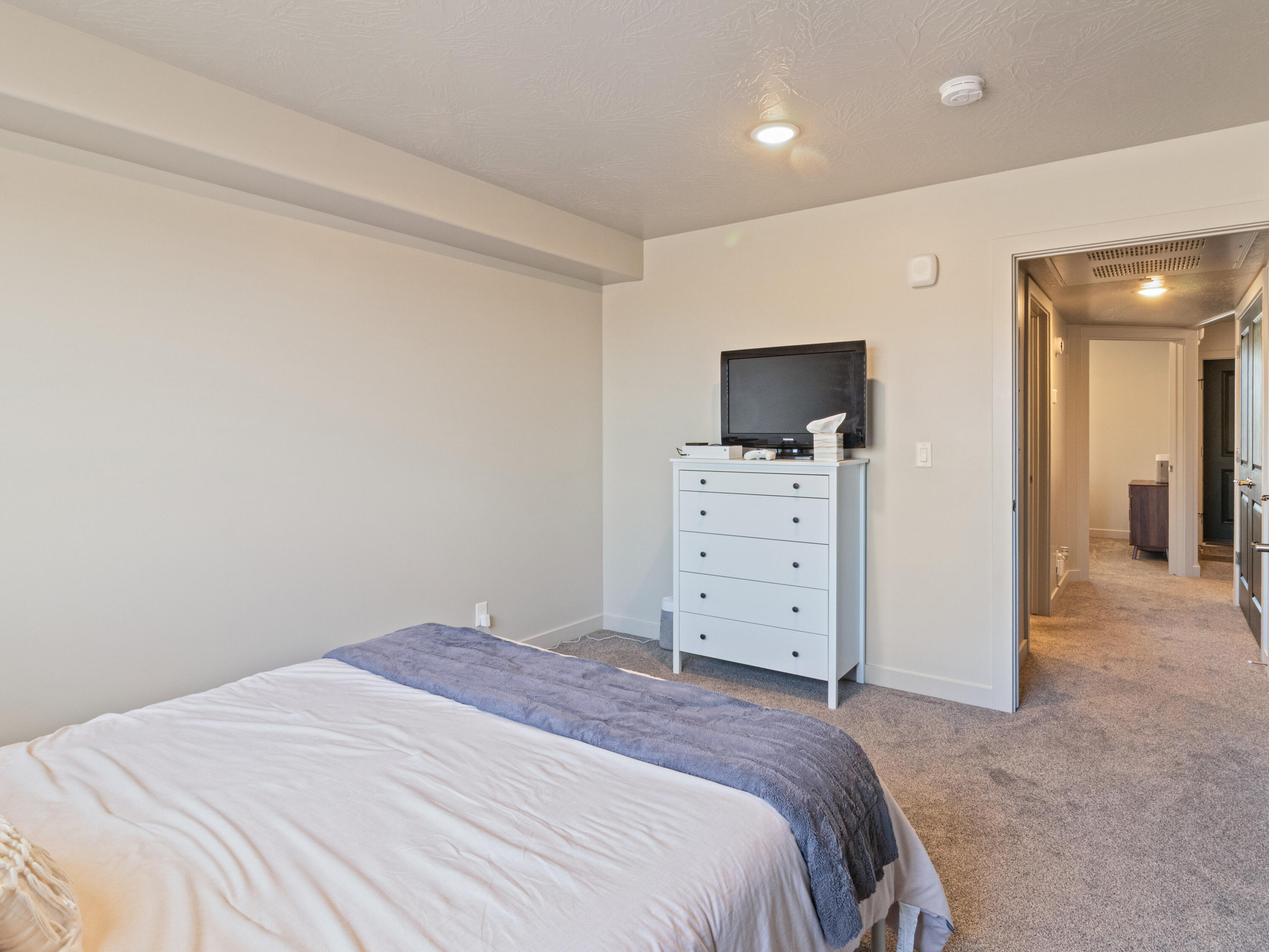 LONE ROCK CONDOS - Residential