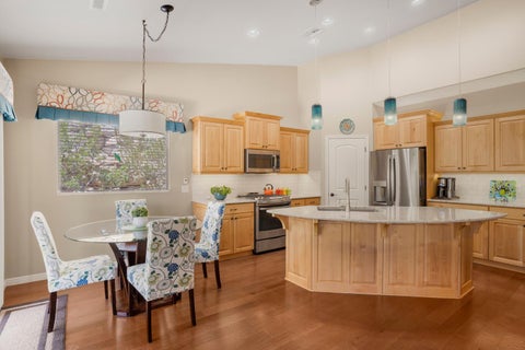 Tiny photo for 1587 W WHITESTONE DR, Saint George, UT 84790 (MLS # 26-273646)