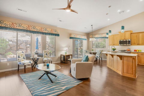 Tiny photo for 1587 W WHITESTONE DR, Saint George, UT 84790 (MLS # 26-273646)