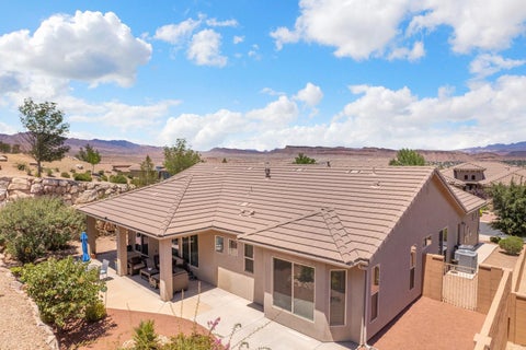 Tiny photo for 1587 W WHITESTONE DR, Saint George, UT 84790 (MLS # 26-273646)