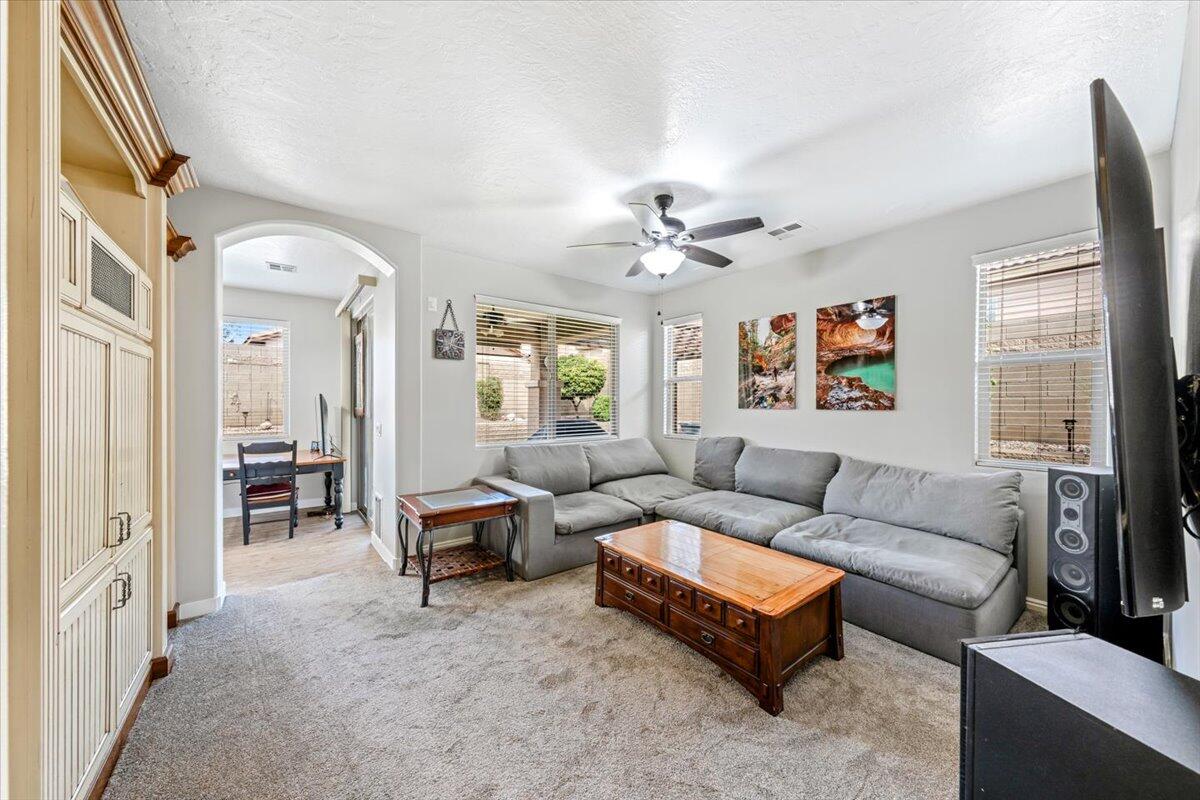 HIGHLAND PARK AT THE CORAL CANYON - Residential