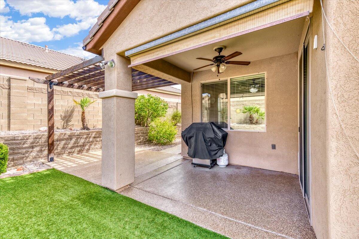 HIGHLAND PARK AT THE CORAL CANYON - Residential