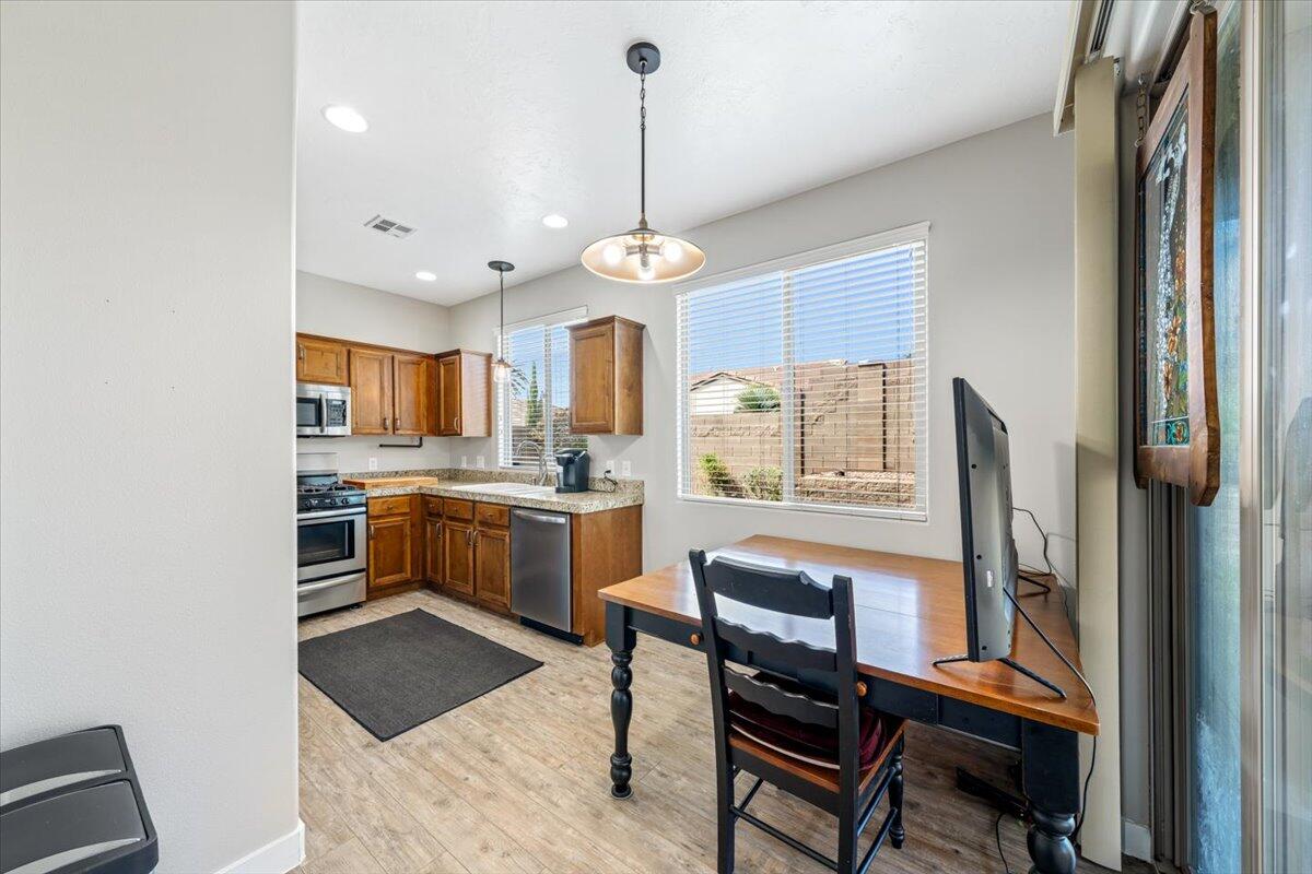 HIGHLAND PARK AT THE CORAL CANYON - Residential