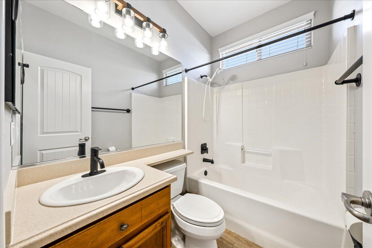 HIGHLAND PARK AT THE CORAL CANYON - Residential