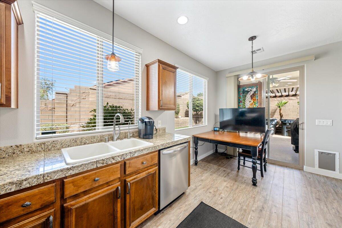 HIGHLAND PARK AT THE CORAL CANYON - Residential