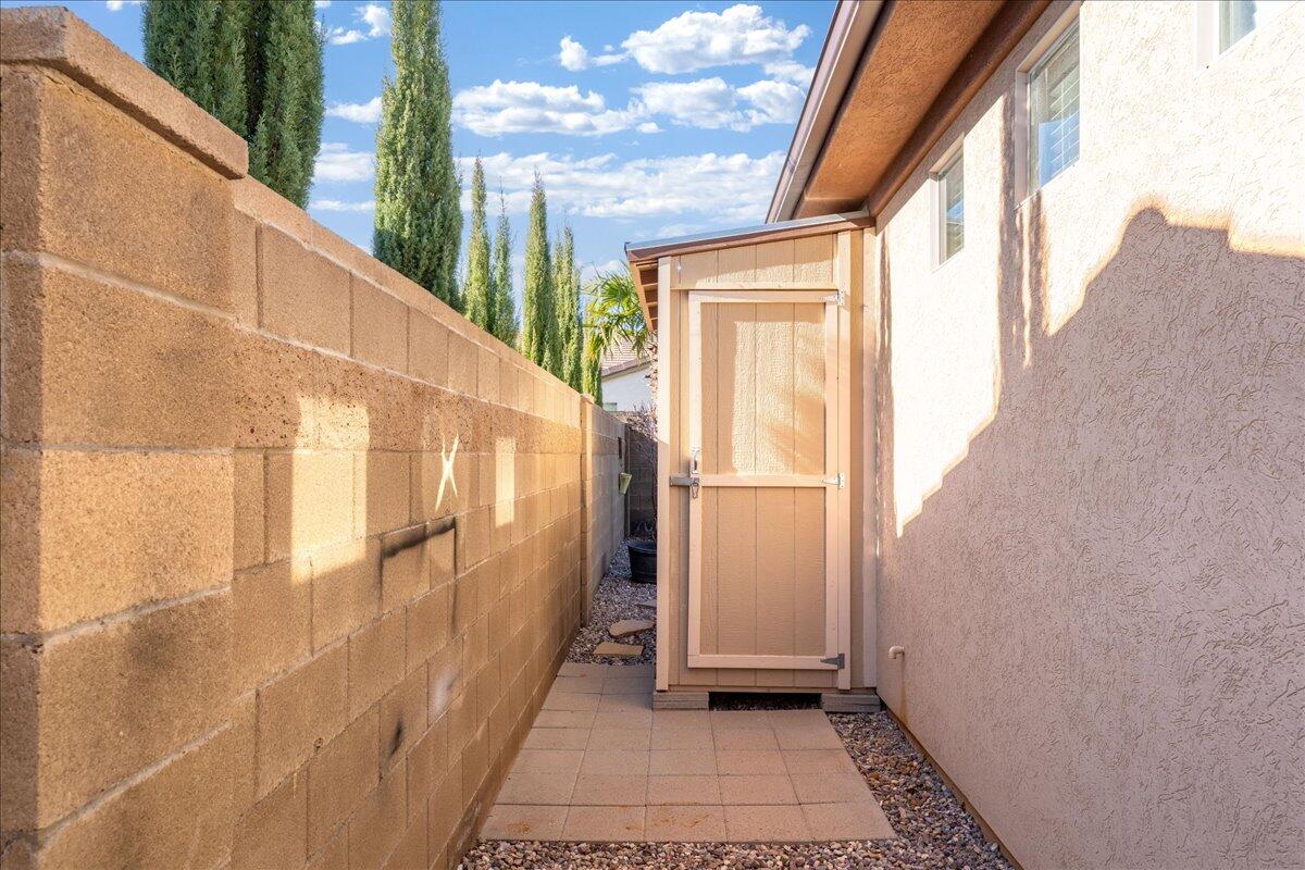 HIGHLAND PARK AT THE CORAL CANYON - Residential