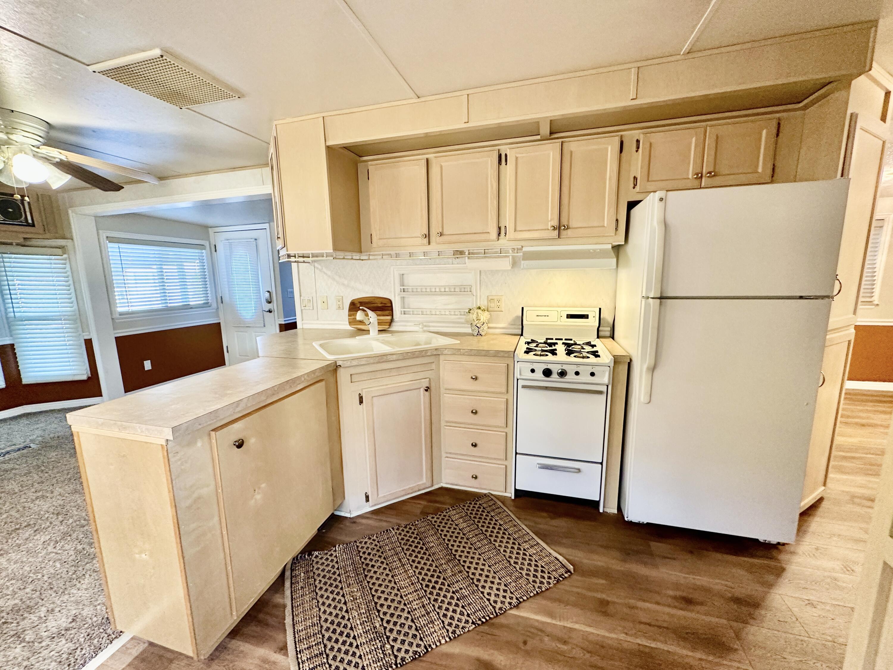 DIXIE DOWNS RV RESORT - Residential