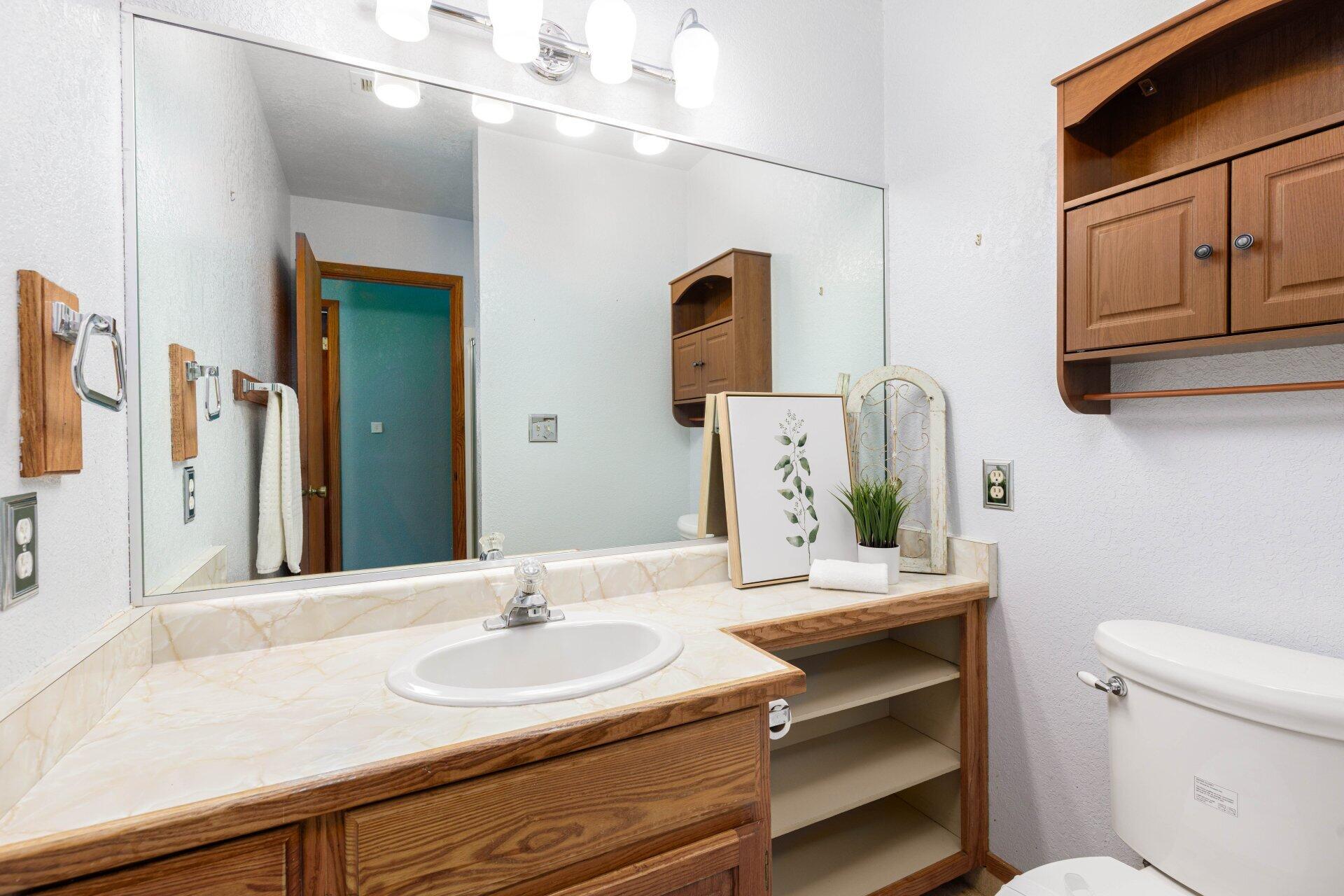 BLOOMINGTON KNOLLS TOWNHOMES - Residential