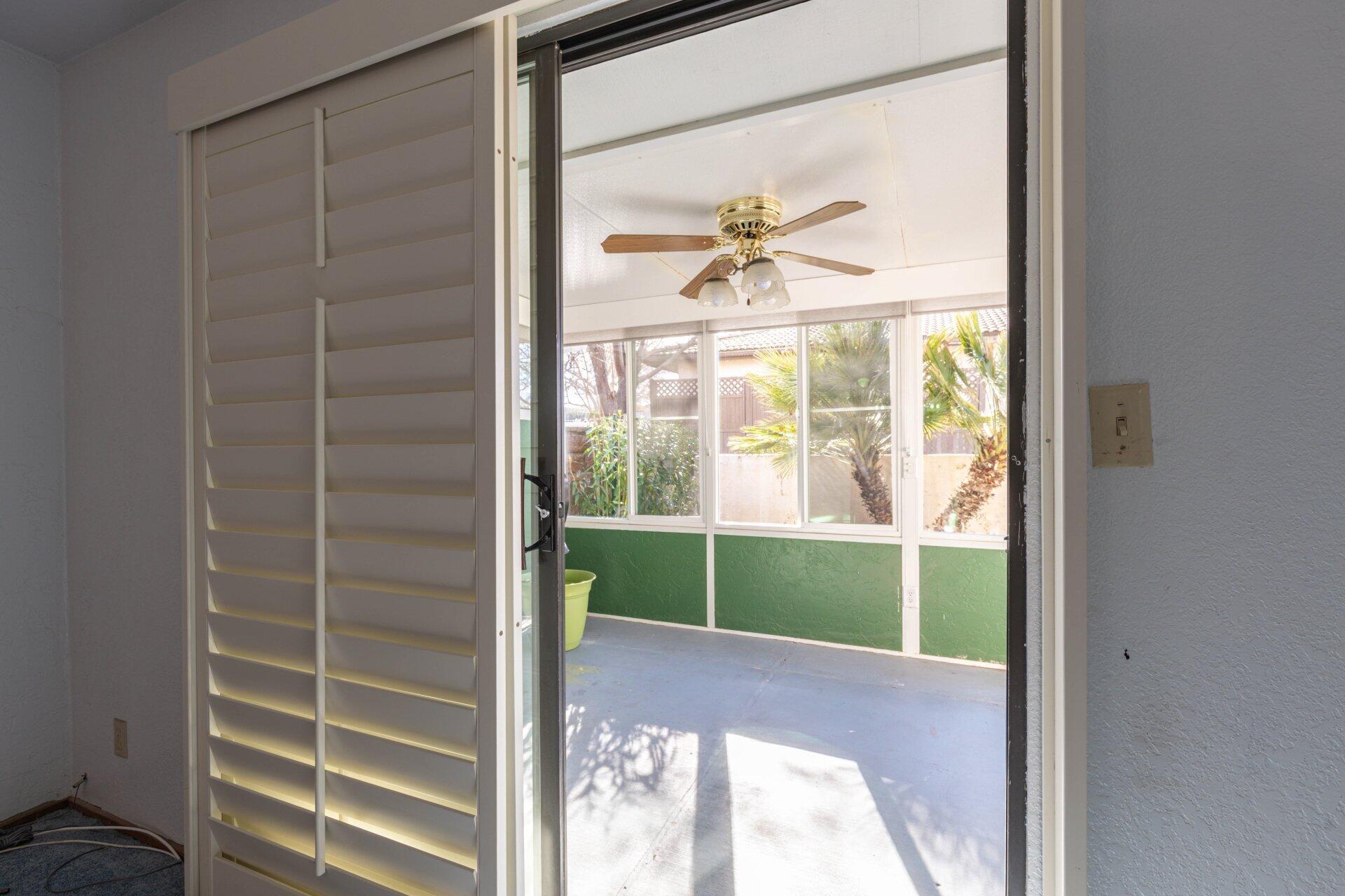 BLOOMINGTON KNOLLS TOWNHOMES - Residential