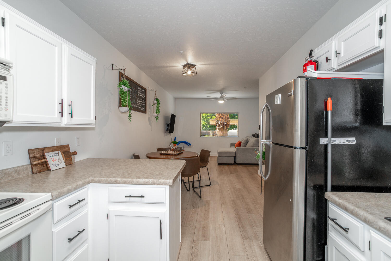 LA VENITA CONDOS - Residential