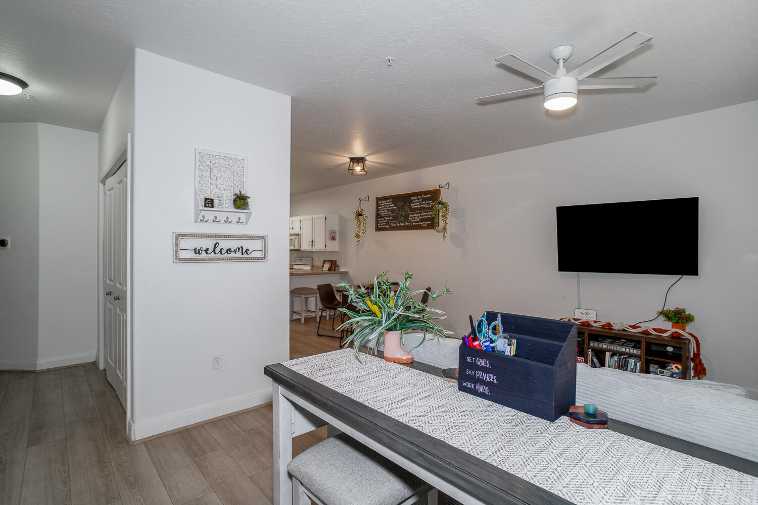 LA VENITA CONDOS - Residential