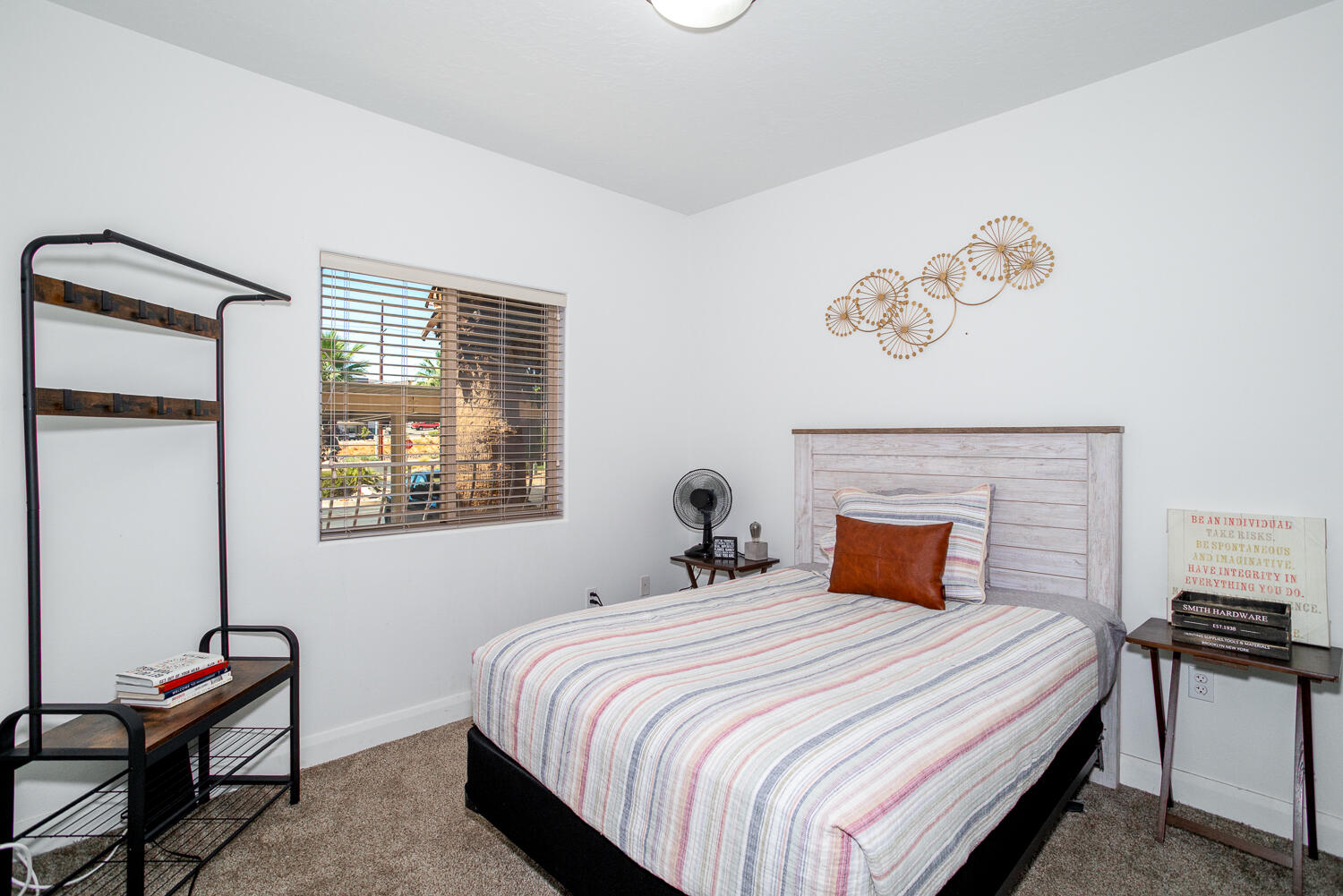 LA VENITA CONDOS - Residential