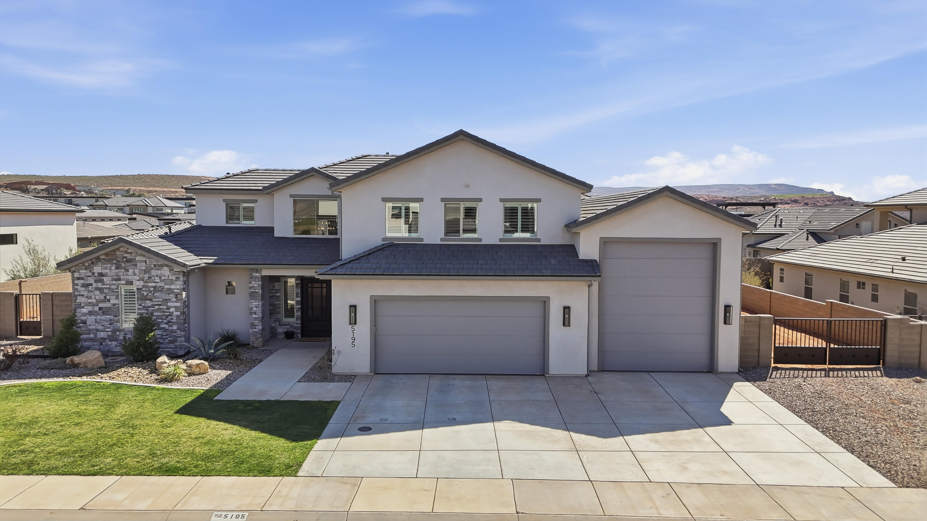 PECAN VALLEY - Residential