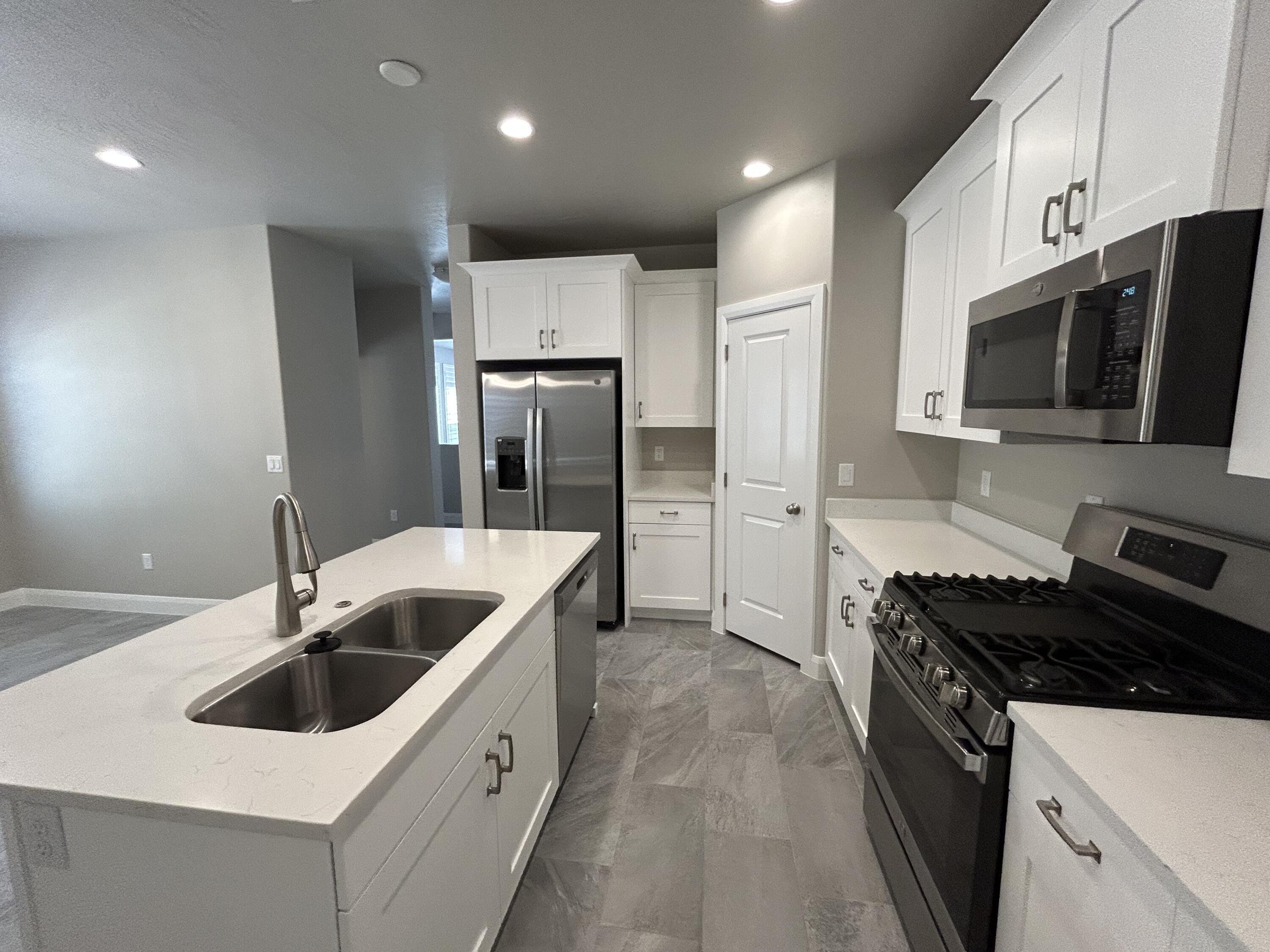 VILLA HIGHLANDS AT HIDDEN VALLEY - Residential