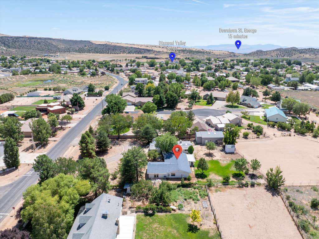 Photo of 8191 Sapphire DR, Saint George, UT 84770 (MLS # 26-275414)