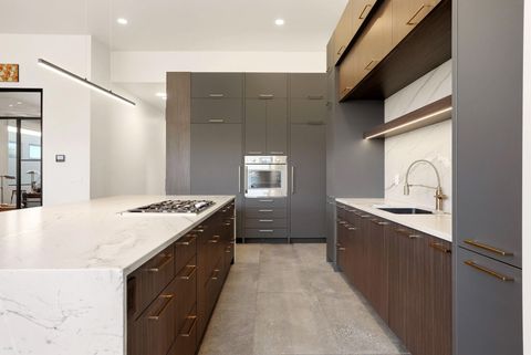 Tiny photo for 821 RED WASH CIR, Ivins, UT 84738 (MLS # 26-271833)