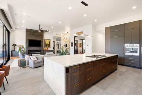 Tiny photo for 821 RED WASH CIR, Ivins, UT 84738 (MLS # 26-271833)