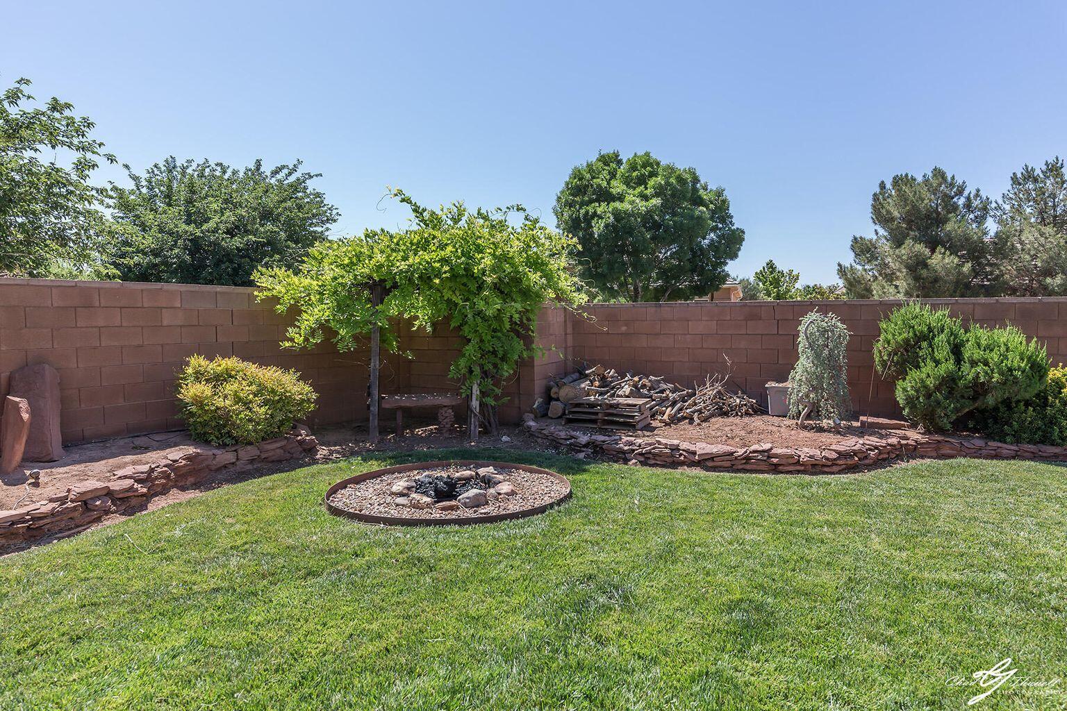 RED BUTTE - Residential