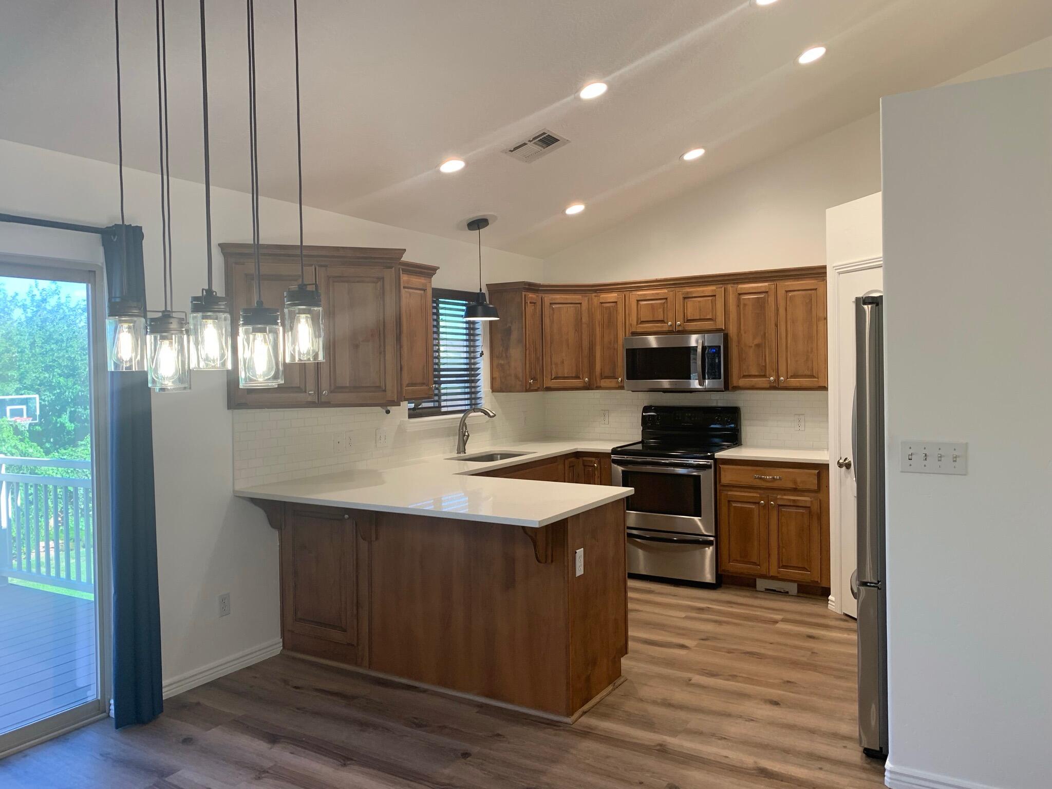 RED BUTTE - Residential