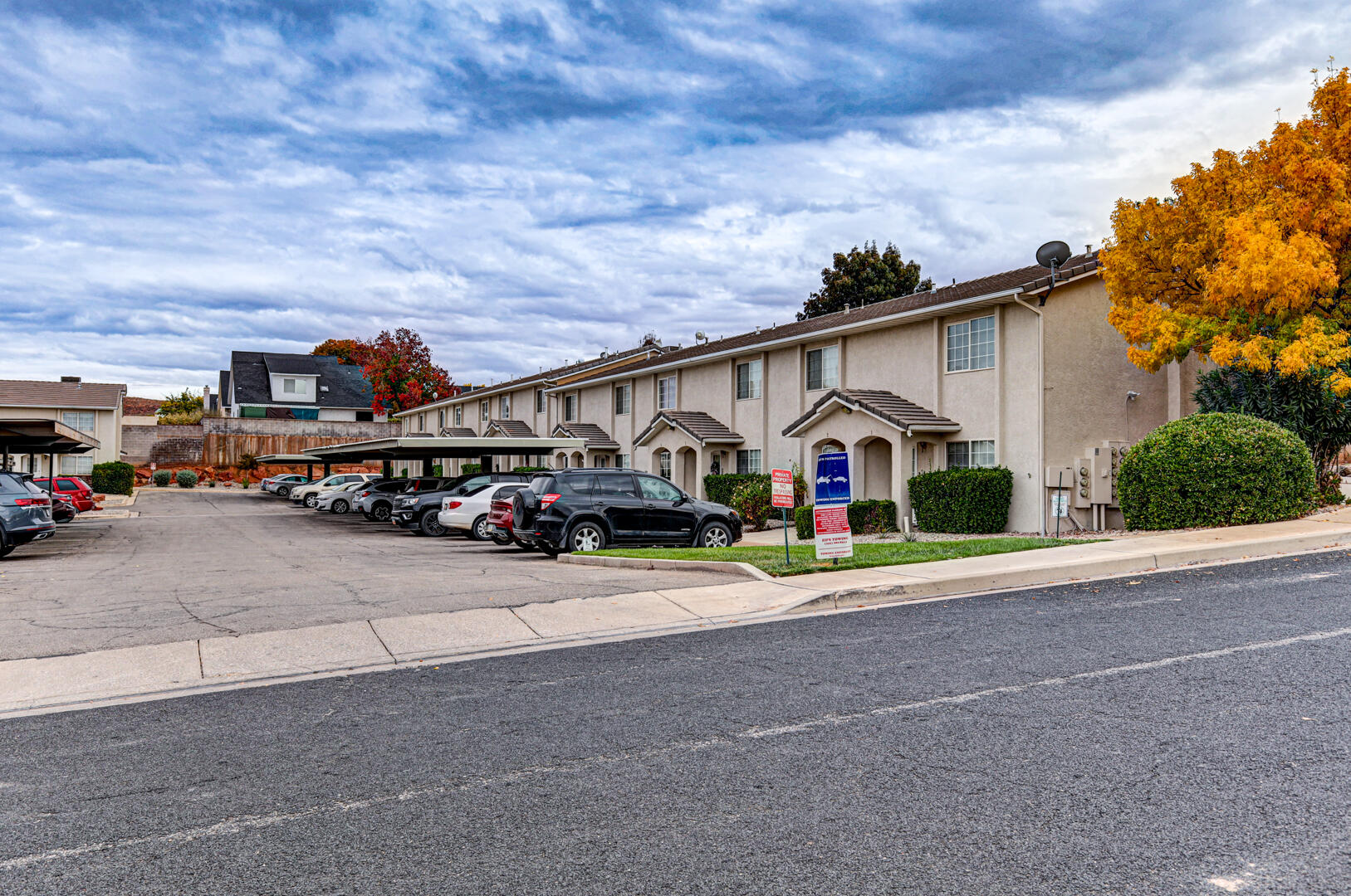 COVE CREEK TOWNHOMES - Residential