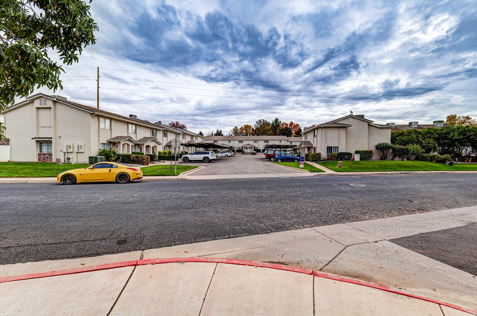 COVE CREEK TOWNHOMES - Residential
