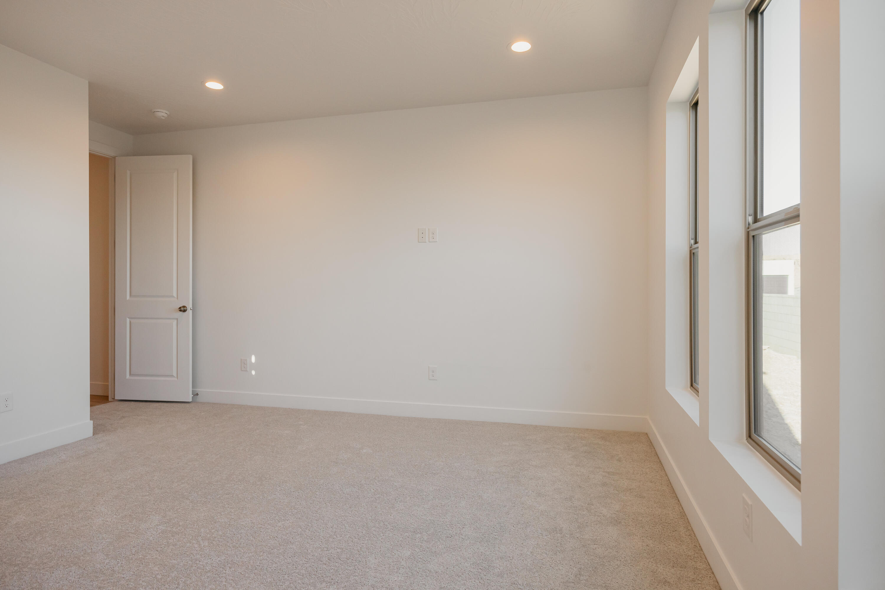 ROSALIA RIDGE AT DIVARIO - Residential