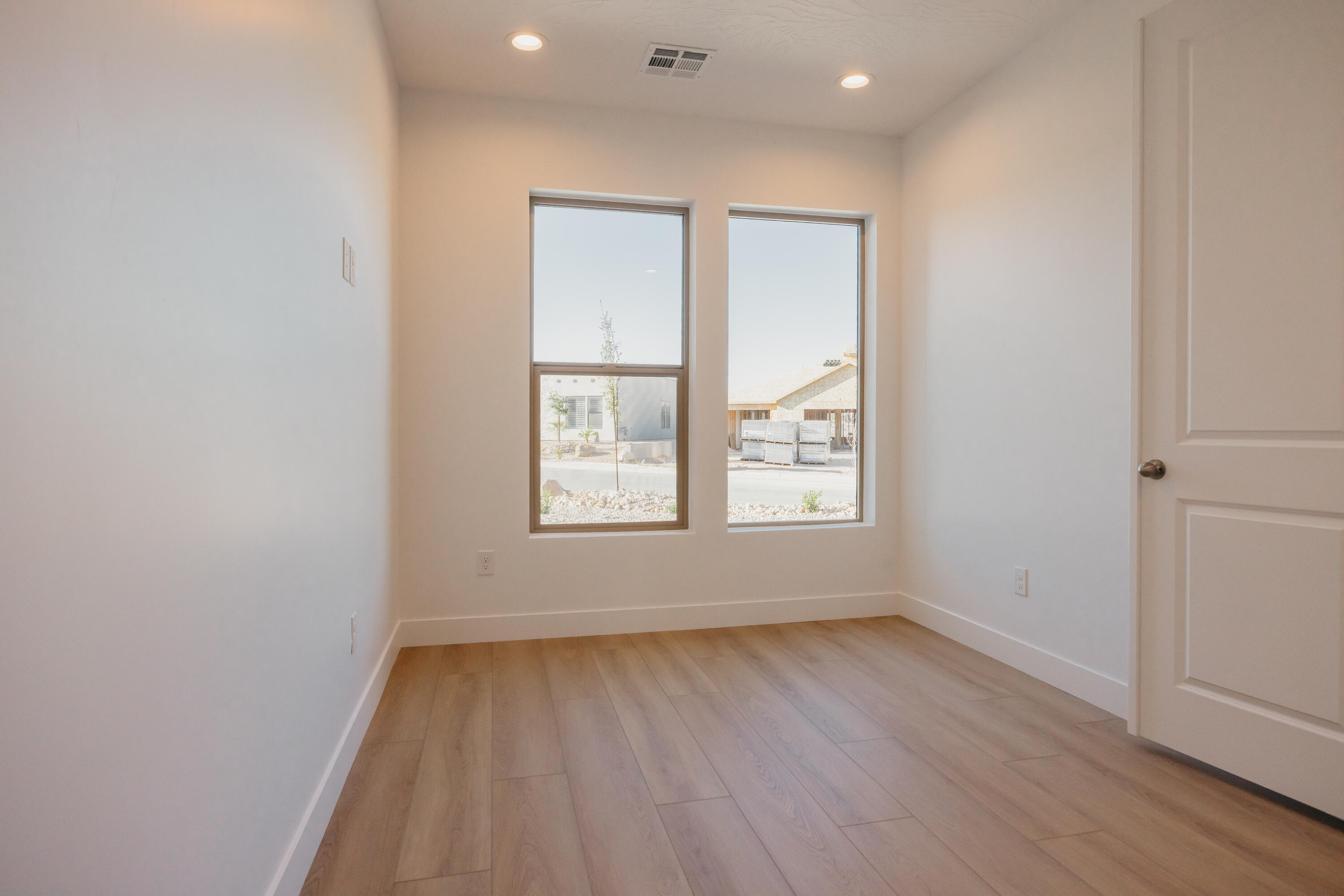 ROSALIA RIDGE AT DIVARIO - Residential