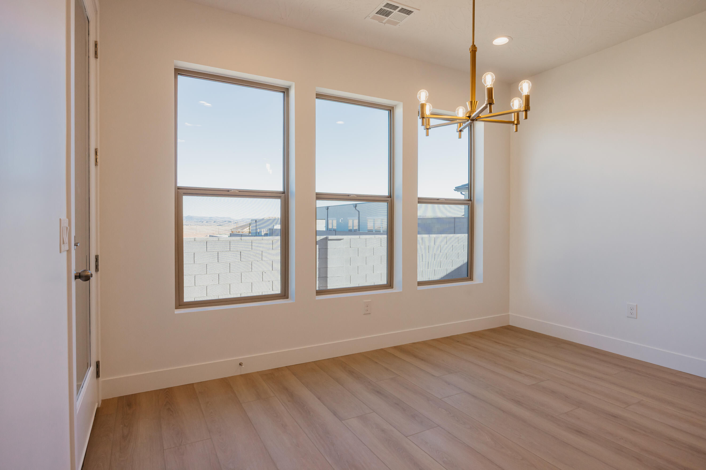 ROSALIA RIDGE AT DIVARIO - Residential