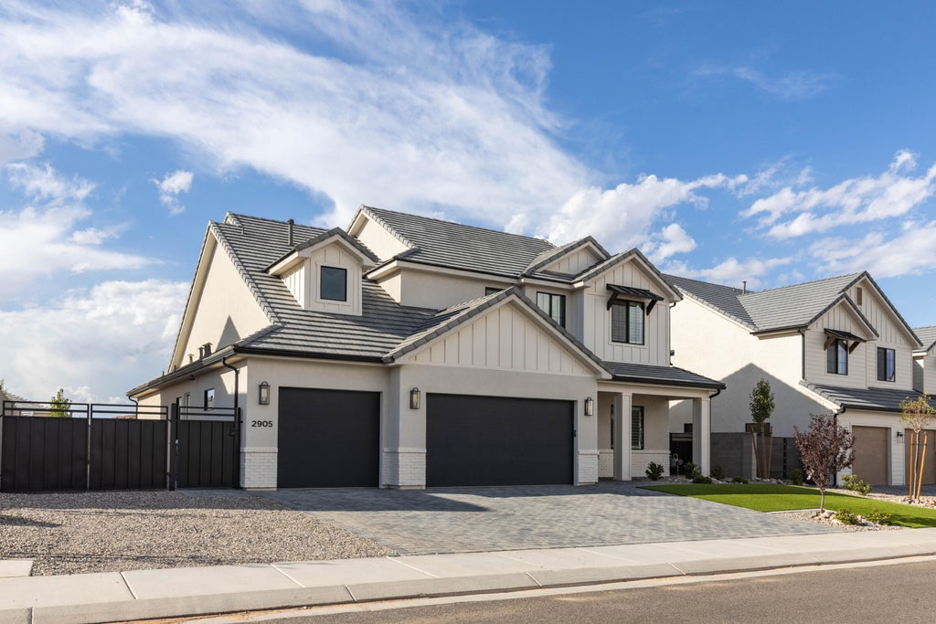Photo of 2905 E Yavin Way, Saint George, UT 84790 (MLS # 26-275813)