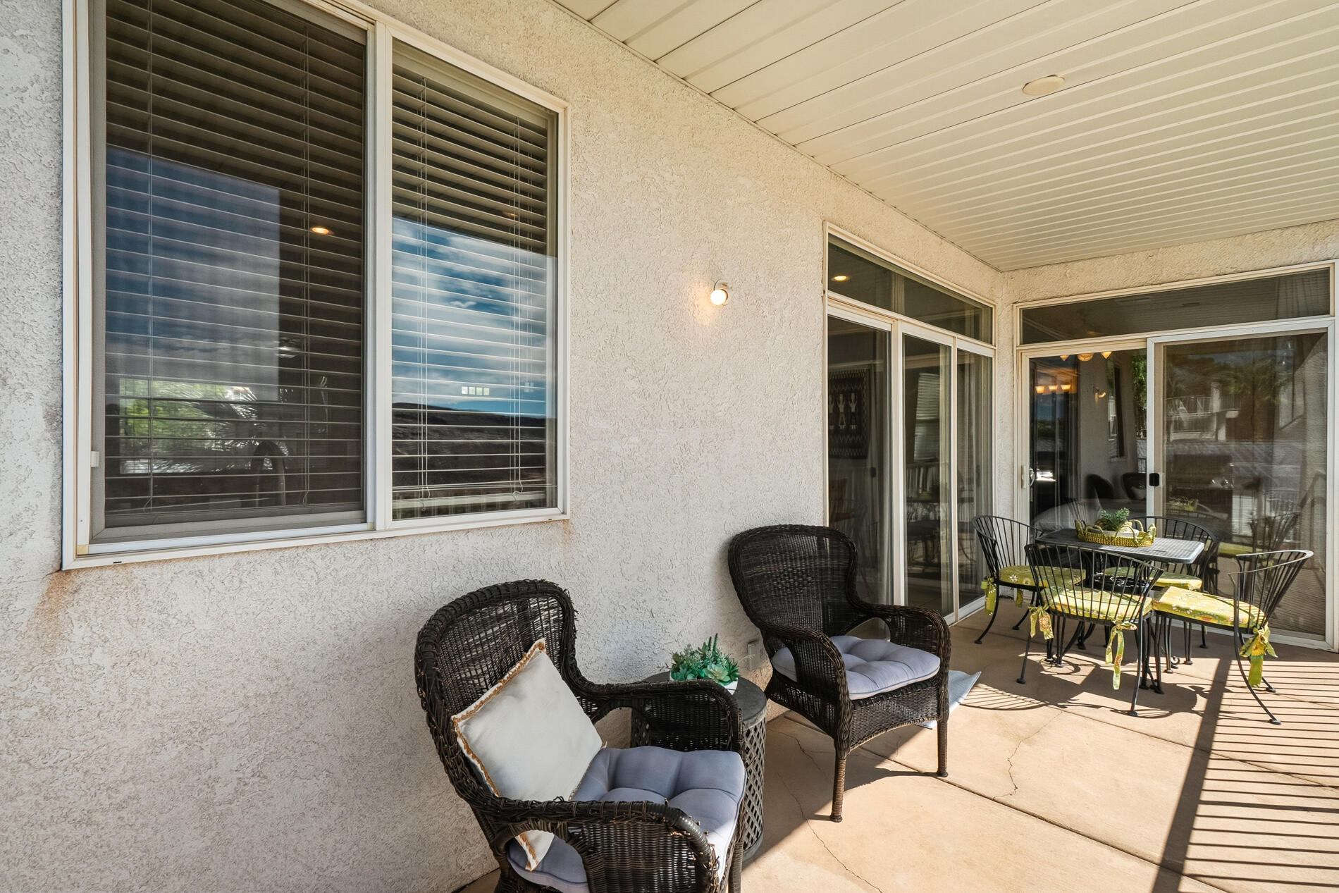 LAS PALMAS RESORT CONDOS - Residential