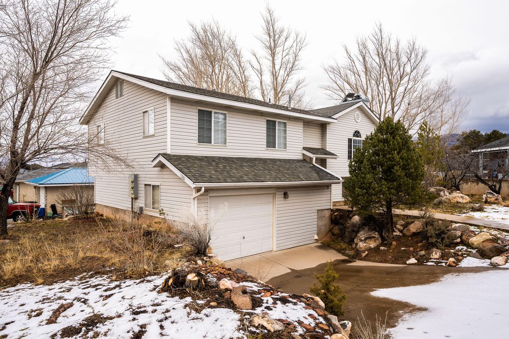 Photo of 1201 S 860 W, Cedar City, UT 84720 (MLS # 26-271377)