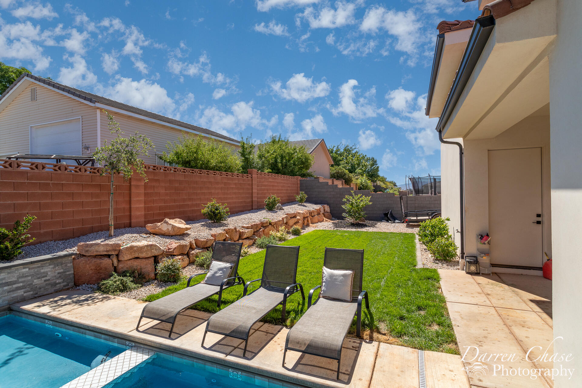 RUSTED HILLS - Residential