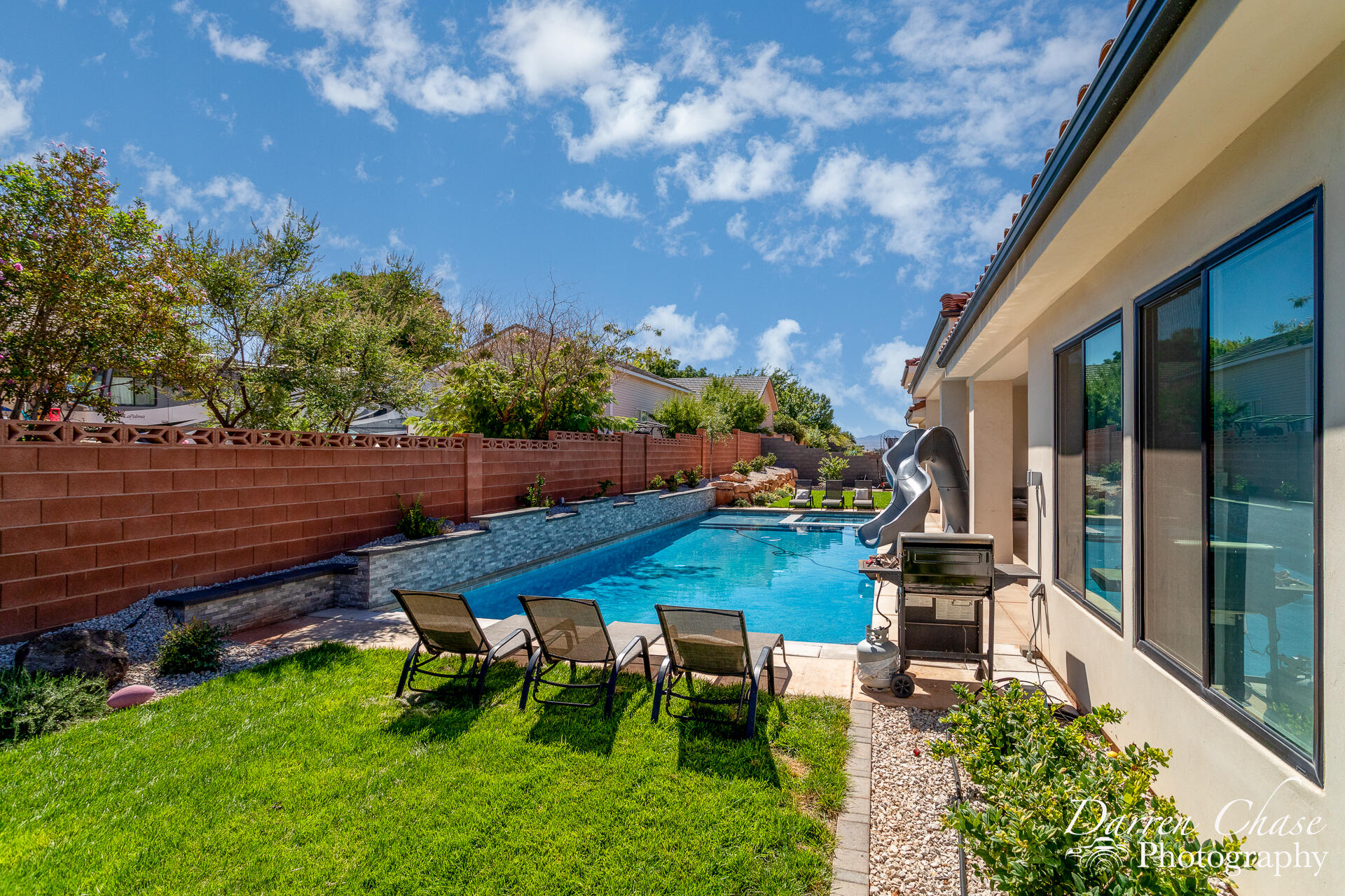 RUSTED HILLS - Residential