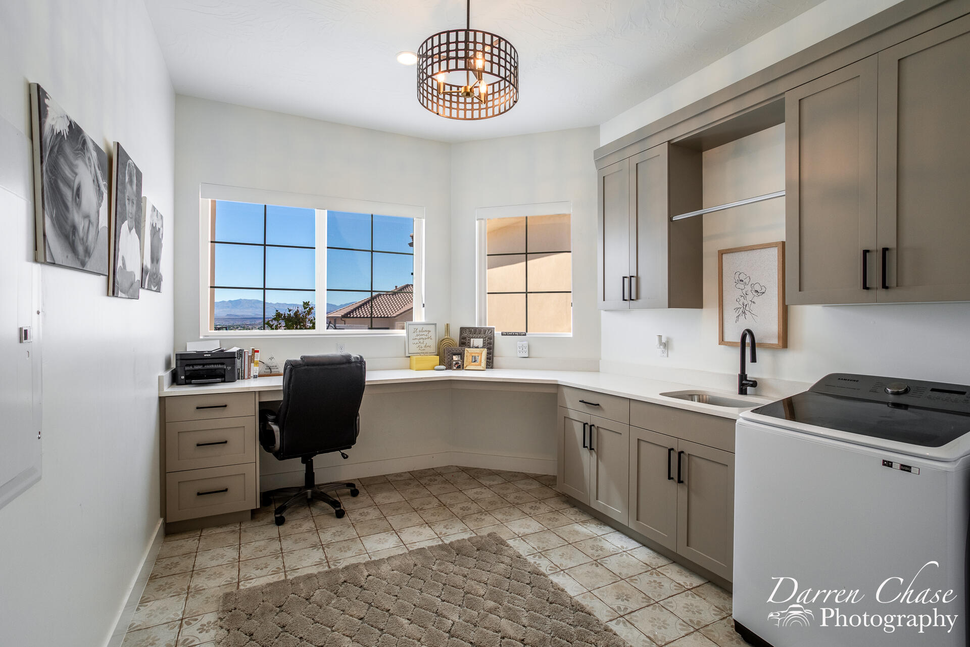 RUSTED HILLS - Residential