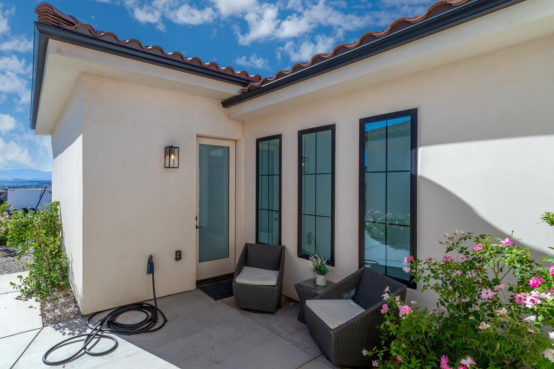 RUSTED HILLS - Residential