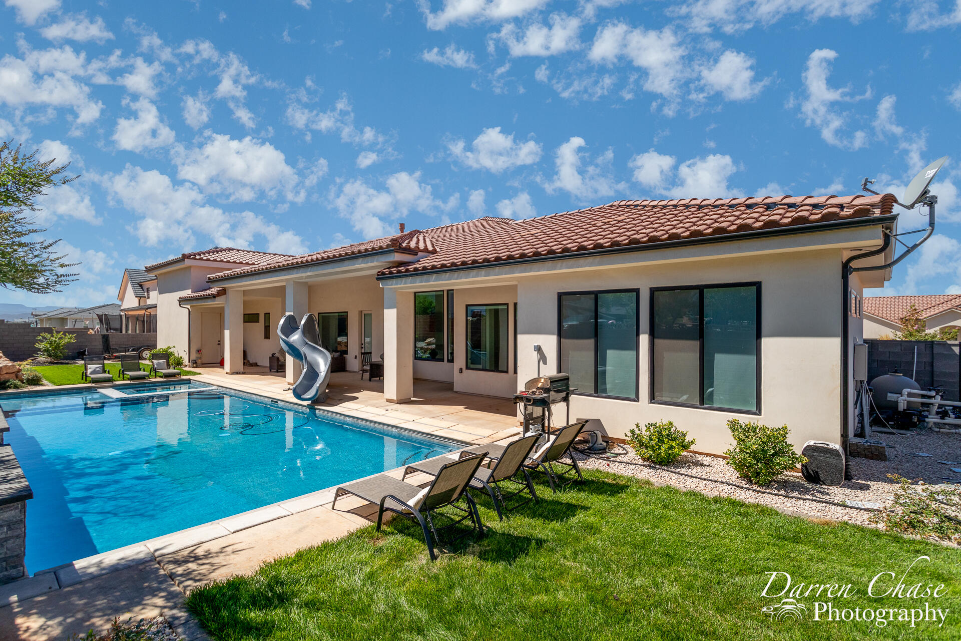 RUSTED HILLS - Residential